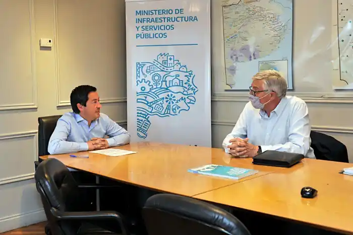 El ministro de Infraestructura bonaerense recibió a intendentes de cuatro municipios
