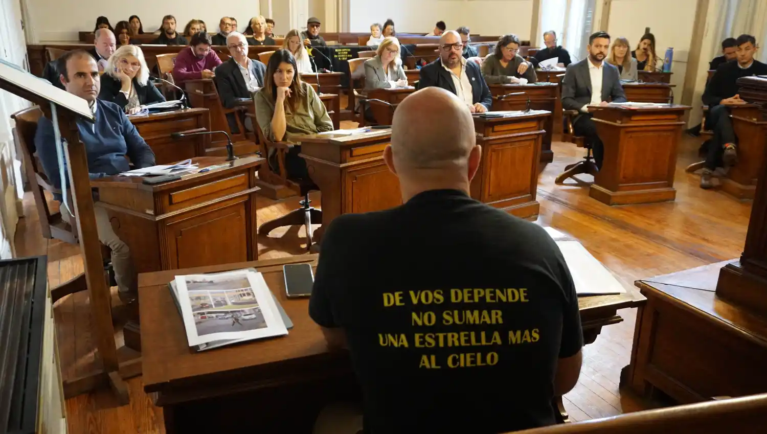 Estrellas Amarillas presentó al Concejo el plan para urbanizar la 226