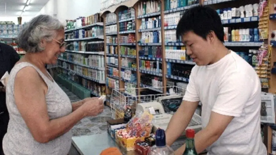 "Los márgenes de ganancia de los supermercados chinos son muy bajos porque apelan a la venta en volumen"
