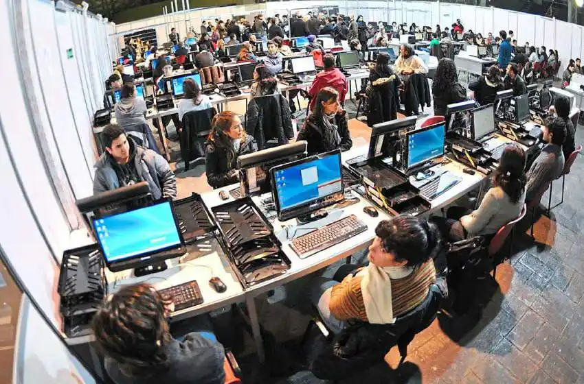 TIC: denuncian falta de infraestructura y miles de empleos perdidos