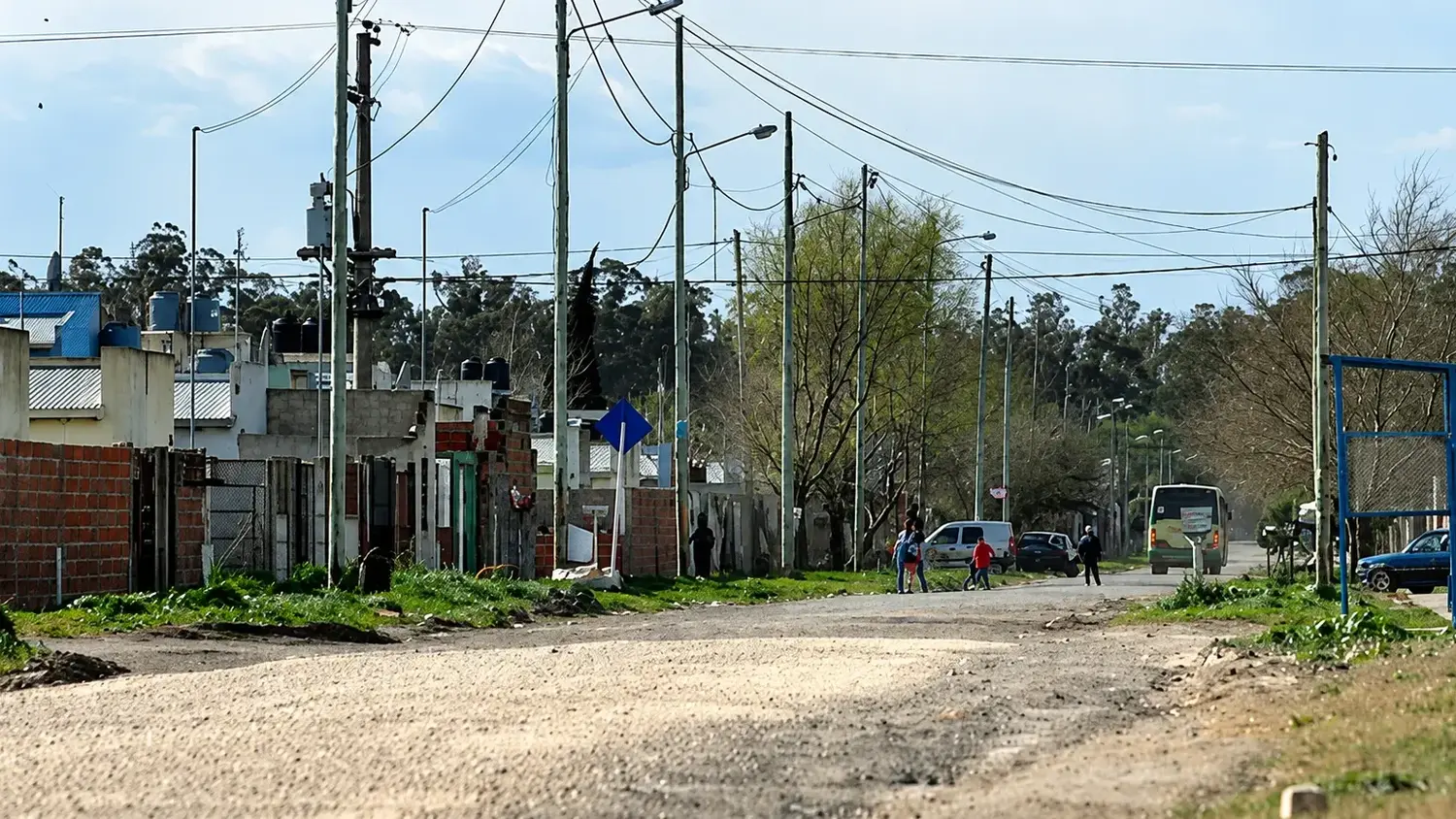 "Delinquen niños de 10 a 12 años, la droga está presente": reclamo de vecinos del barrio Belisario Roldán