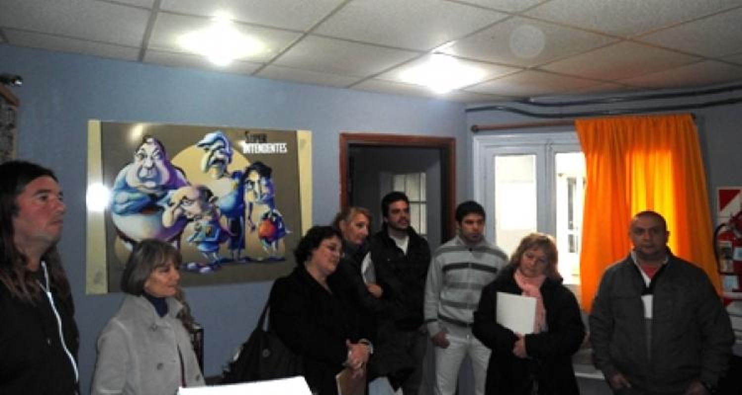 Los candidatos a concejales tienen su espacio de campaña en La Radio