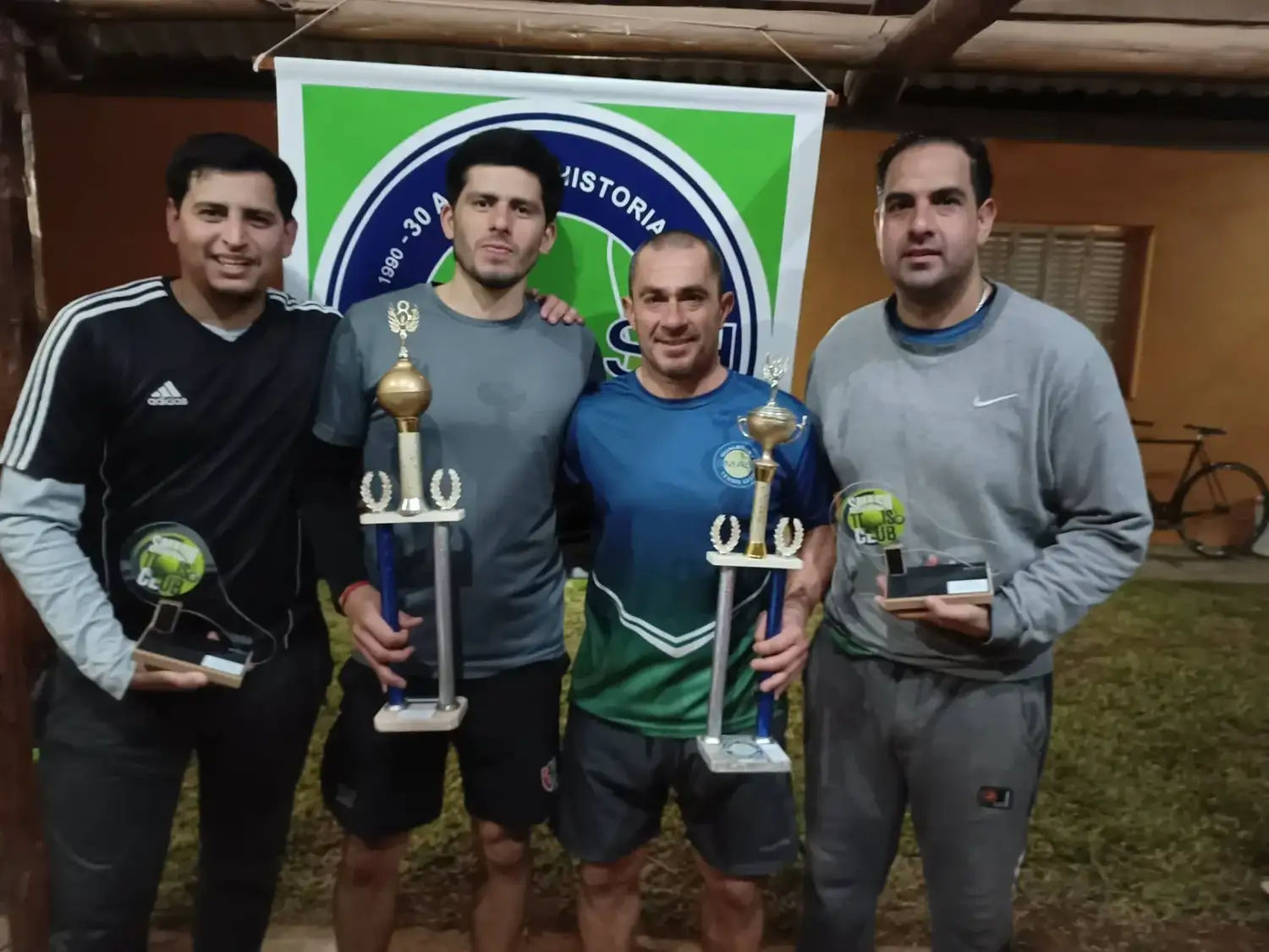 Chaparro y Benítez se consagraron bicampeones en la 4ª fecha disputada en Smash Tennis Club