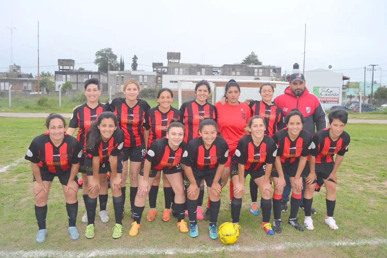 Ultiman los detalles para el arranque del oficial Femenino