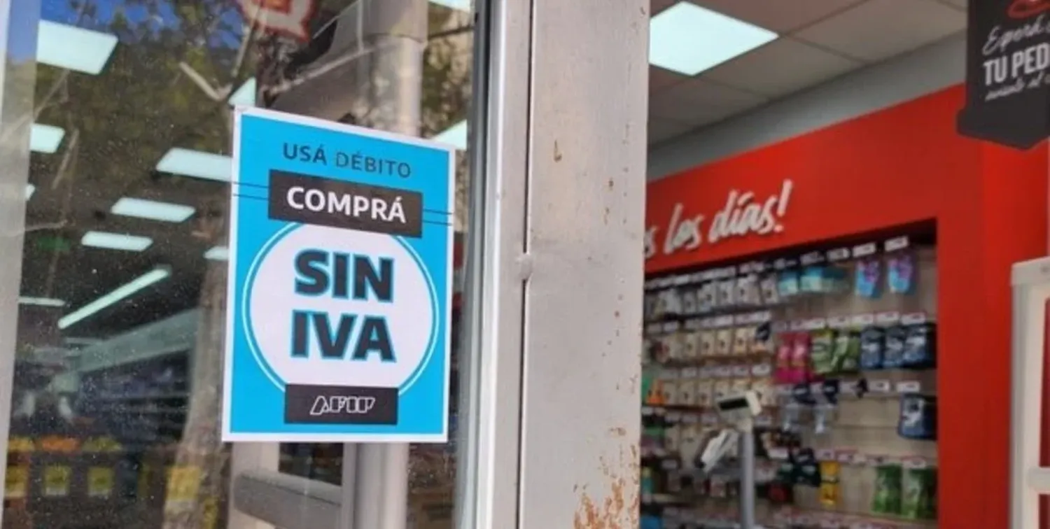 El Programa Compre sin IVA que devuelve el 21 por ciento de las compras.