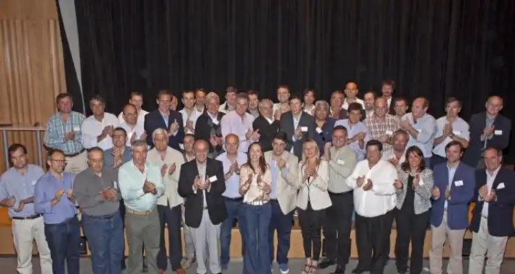 Salazar, en Lanús con los intendentes de Cambiemos