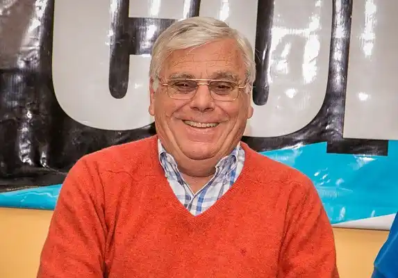 A un año de su fallecimiento, los concejales recordaron a Carlos Caballier