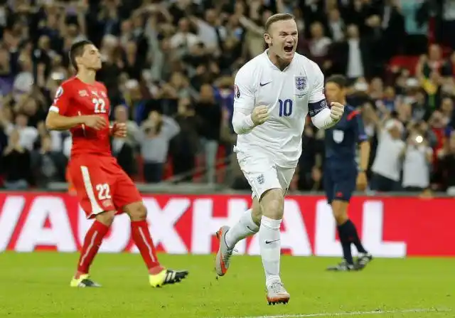 Wayne Rooney vuelve a Inglaterra como DT y jugador
