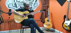 Hoy Juan Sebastián Rubio, un joven guitarrista