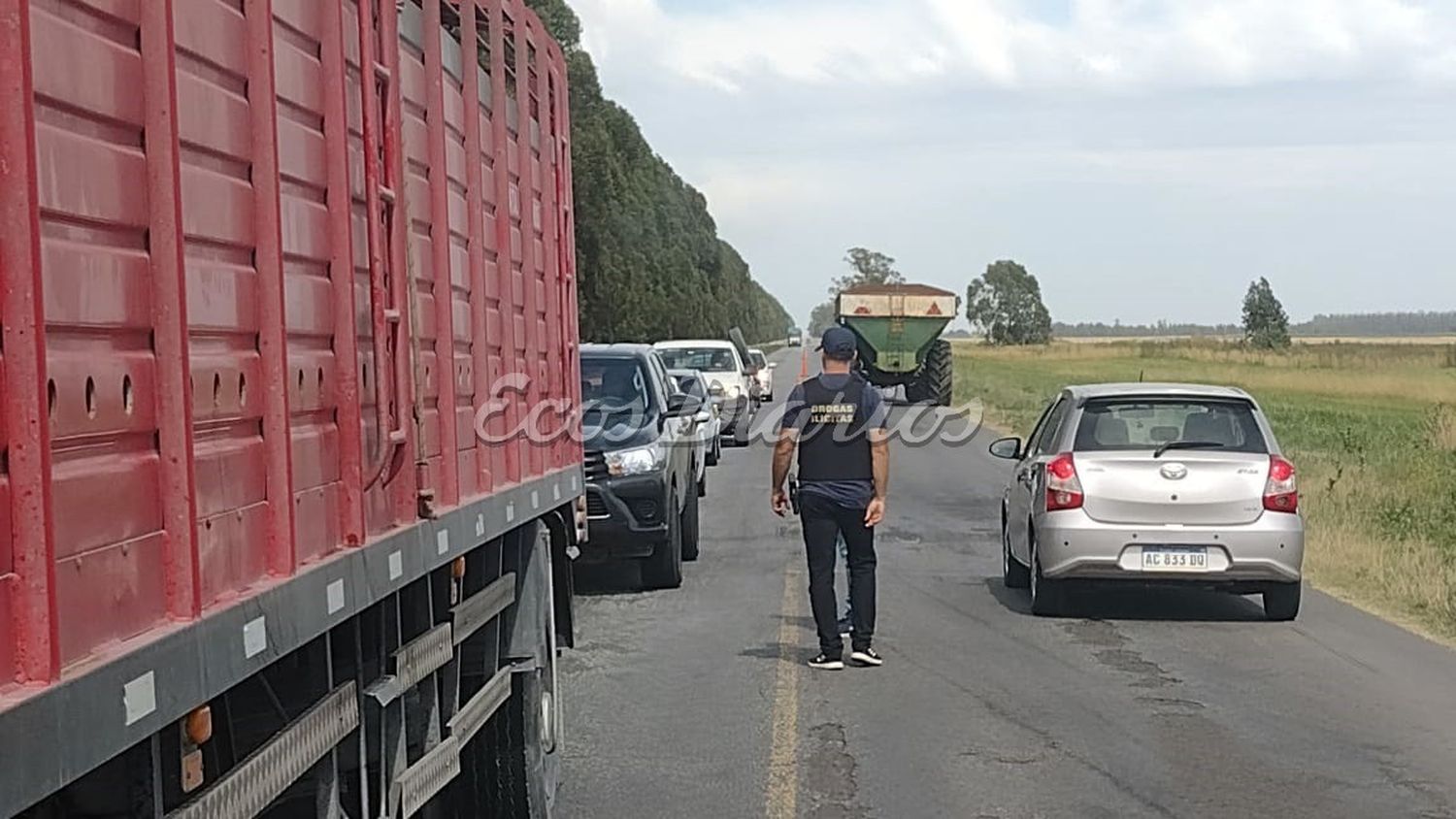 En las rutas. Se realizan operativos para prevenir infracciones a la ley de estupefacientes