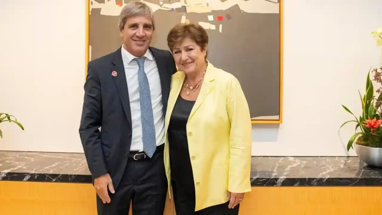 Luis Caputo y Kristalina Georgieva.