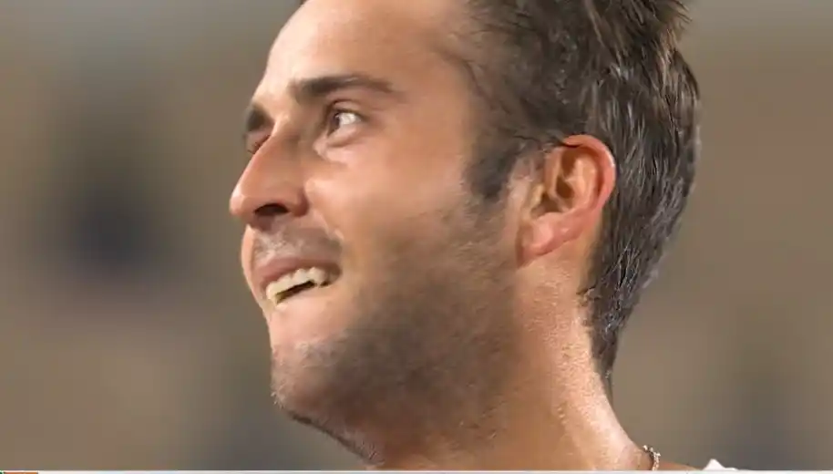 Nos volvimos a ilusionar con el platense Etcheverry en Roland Garros: Clasificó a cuartos de final