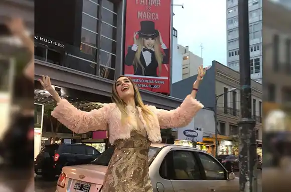 Fátima Flórez instaló su marquesina y anunció el estreno de "Fátima es mágica"