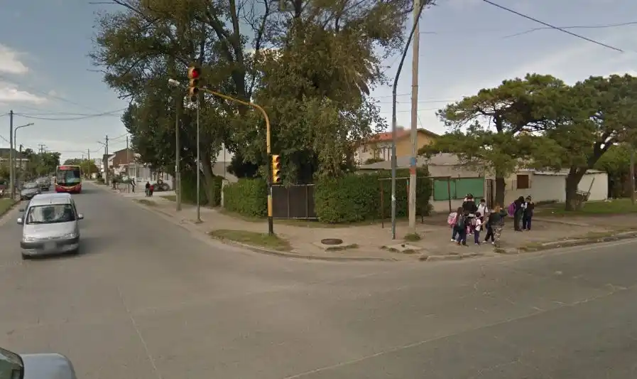 Le robó el celular a una mujer en la calle y lo detuvieron