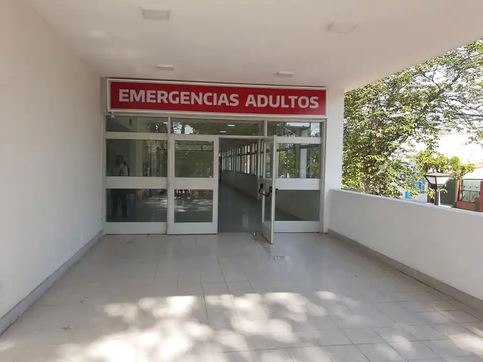 La mujer está internada grave en el hospital de Moreno.