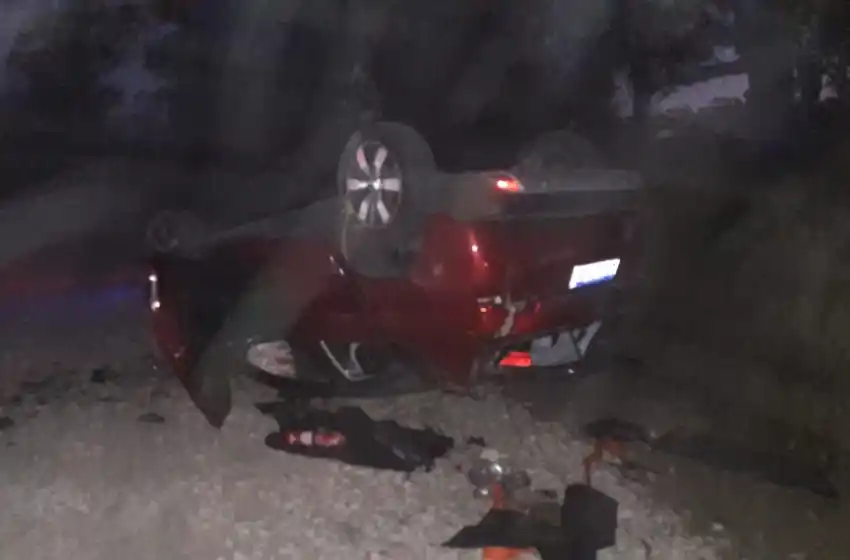 Volcó en el camino viejo a Miramar