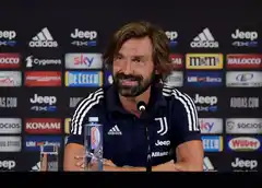 Pirlo ve complicada la llegada de Suárez