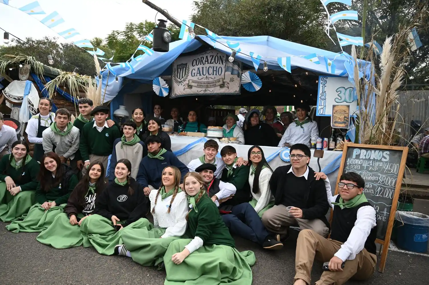 stands estudiantes 25 de mayo 2026 - 13