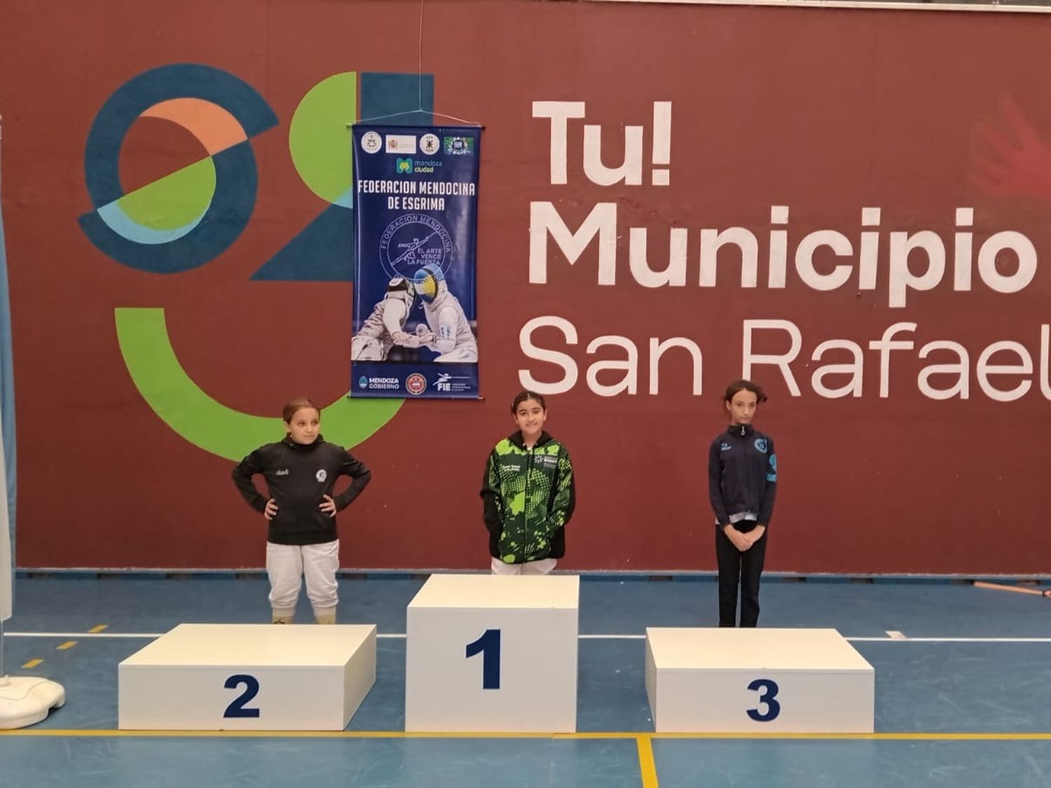 Esgrimistas de la Sociedad Italiana se destacaron en el Nacional de Mendoza.