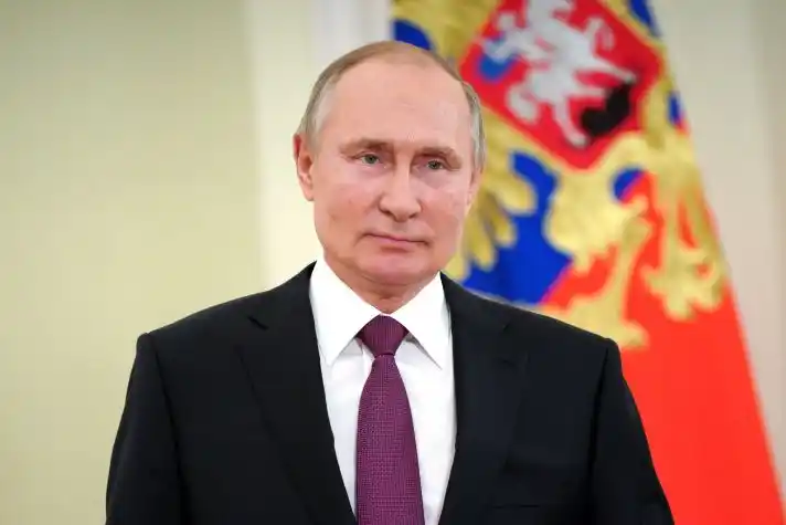 Putin firma ley que lo PERPETÚA en el poder