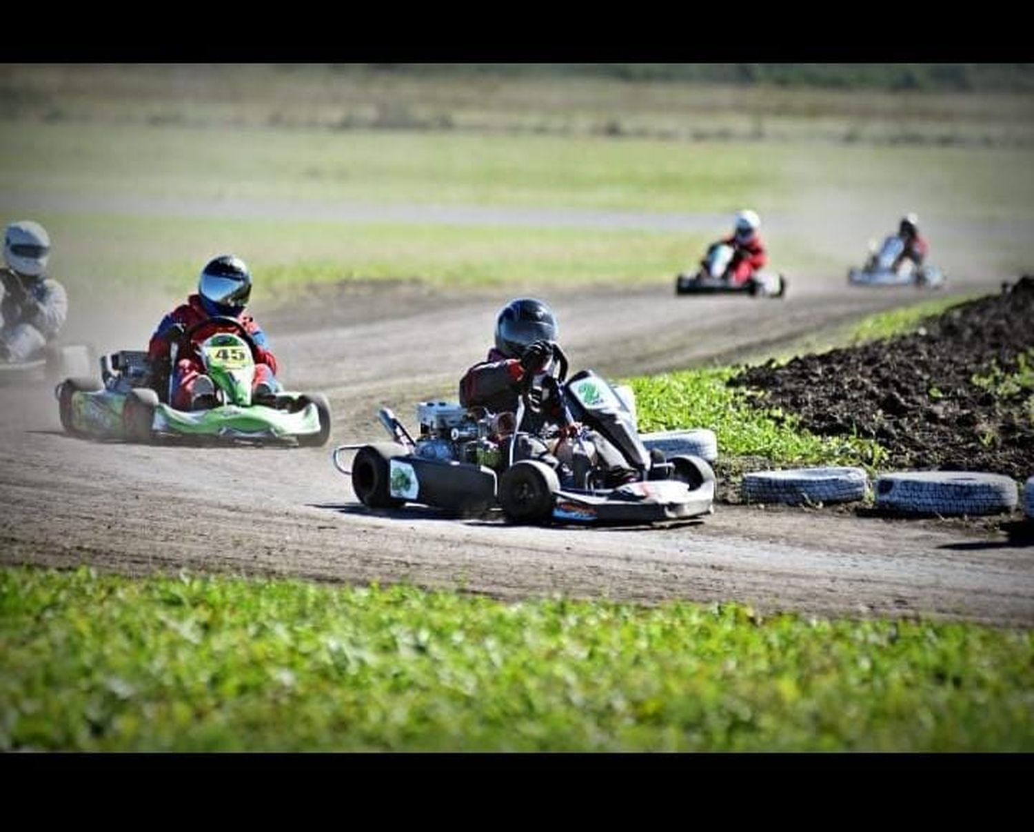 El karting de tierra protagonista este fin de semana en el autódromo local.