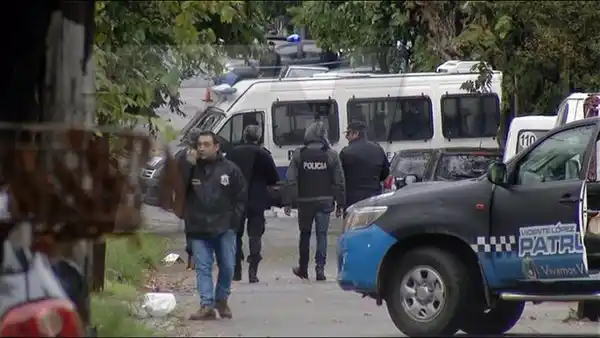 Tensión por asalto y toma de rehenes en Vicente López