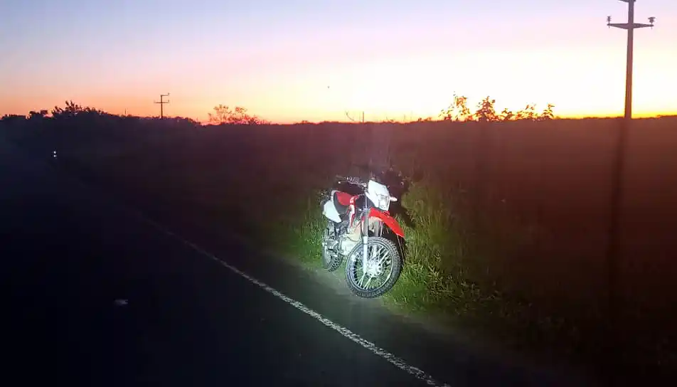 Motociclista colisionó contra un ciervo y padece lesiones de carácter grave