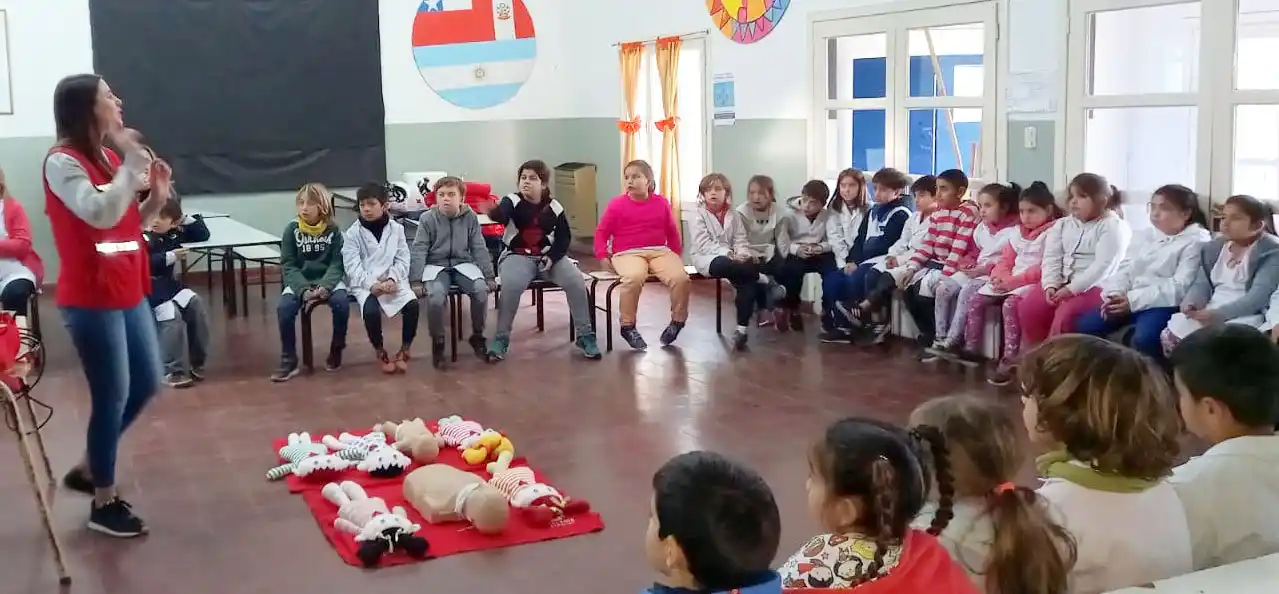 Cruz Roja seguirá con la capacitación en escuelas rurales