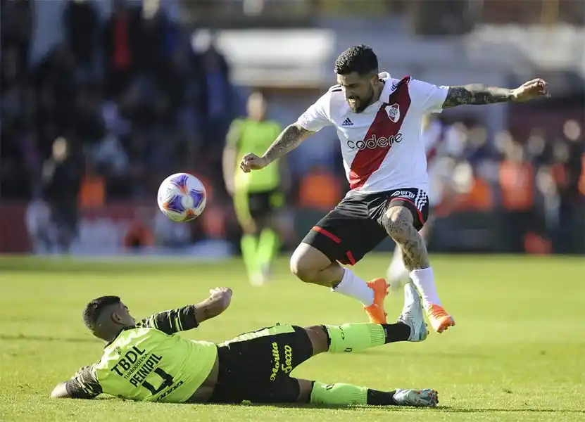 River jugó mal y cayó ante Barracas