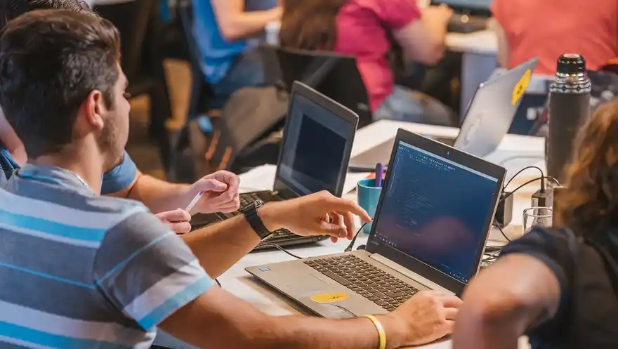 Entre Ríos profundiza la vinculación de la educación con el mundo del trabajo