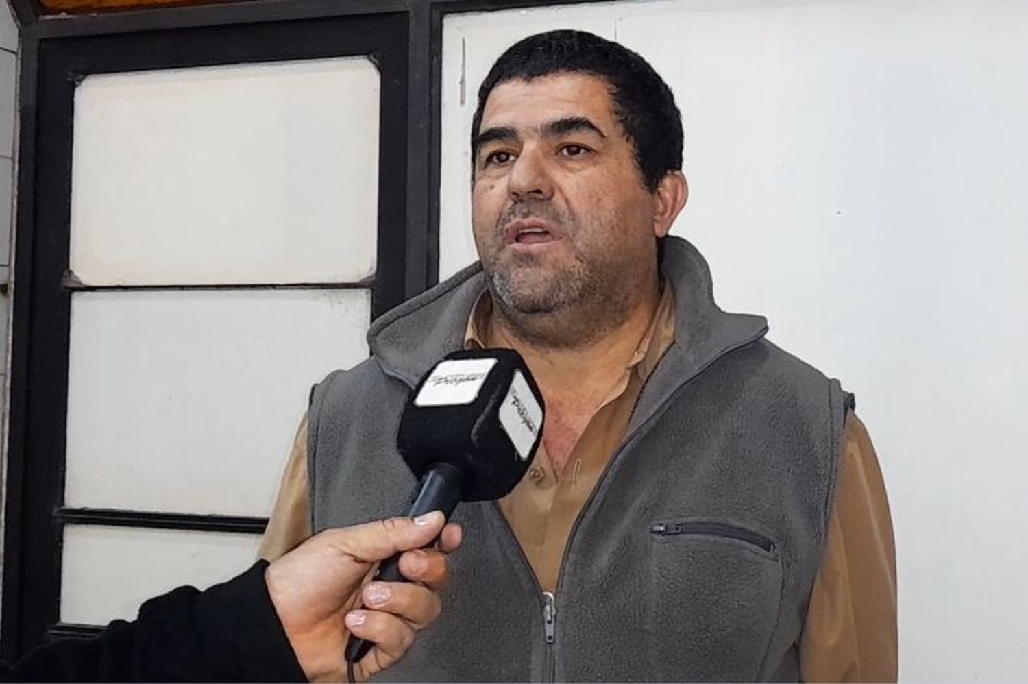 Emiliano Paredes.