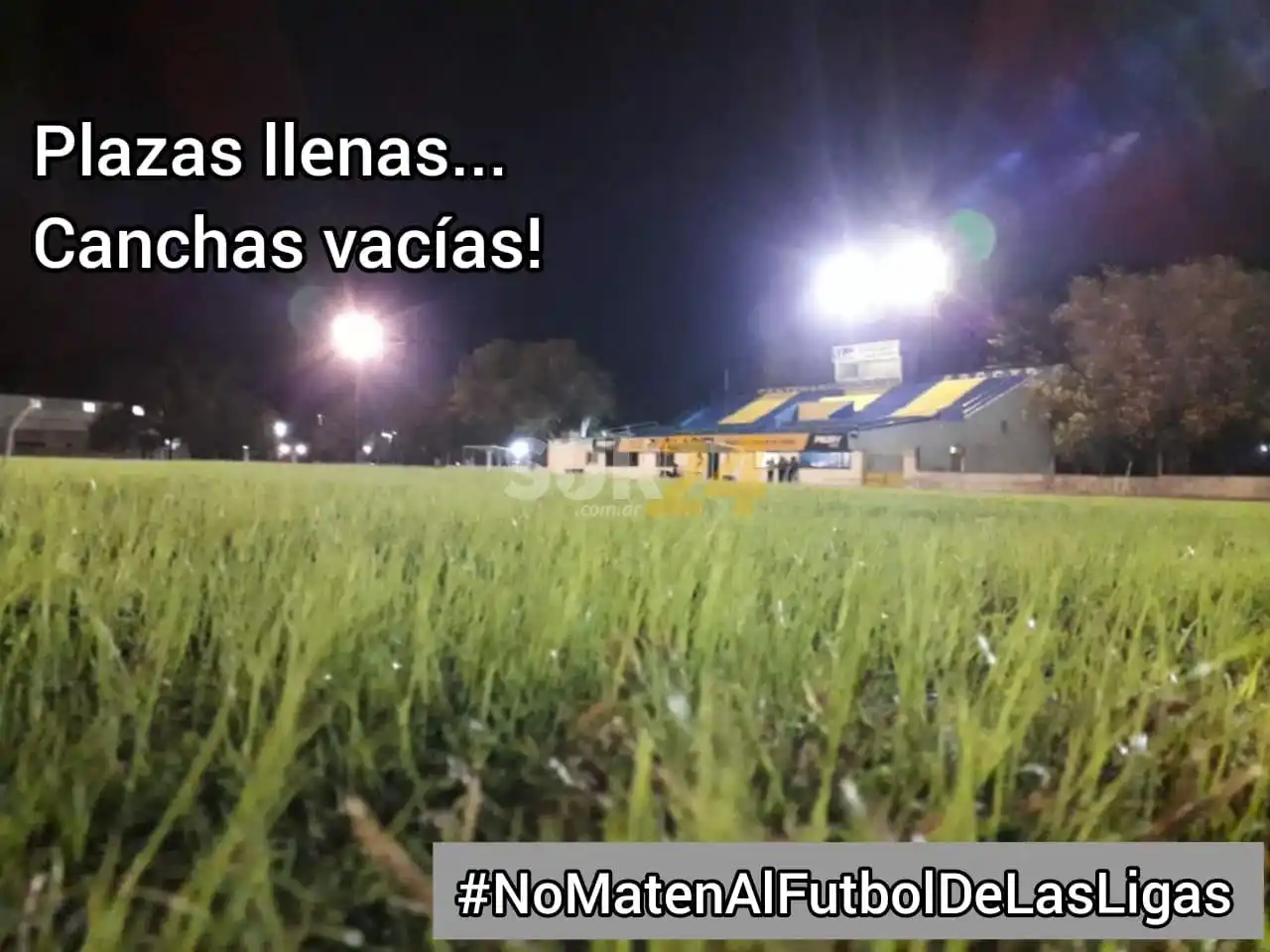 Plazas llenas, canchas vacías