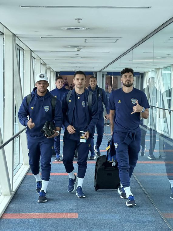 Boca viajó a Colombia y Almirón tiene una duda