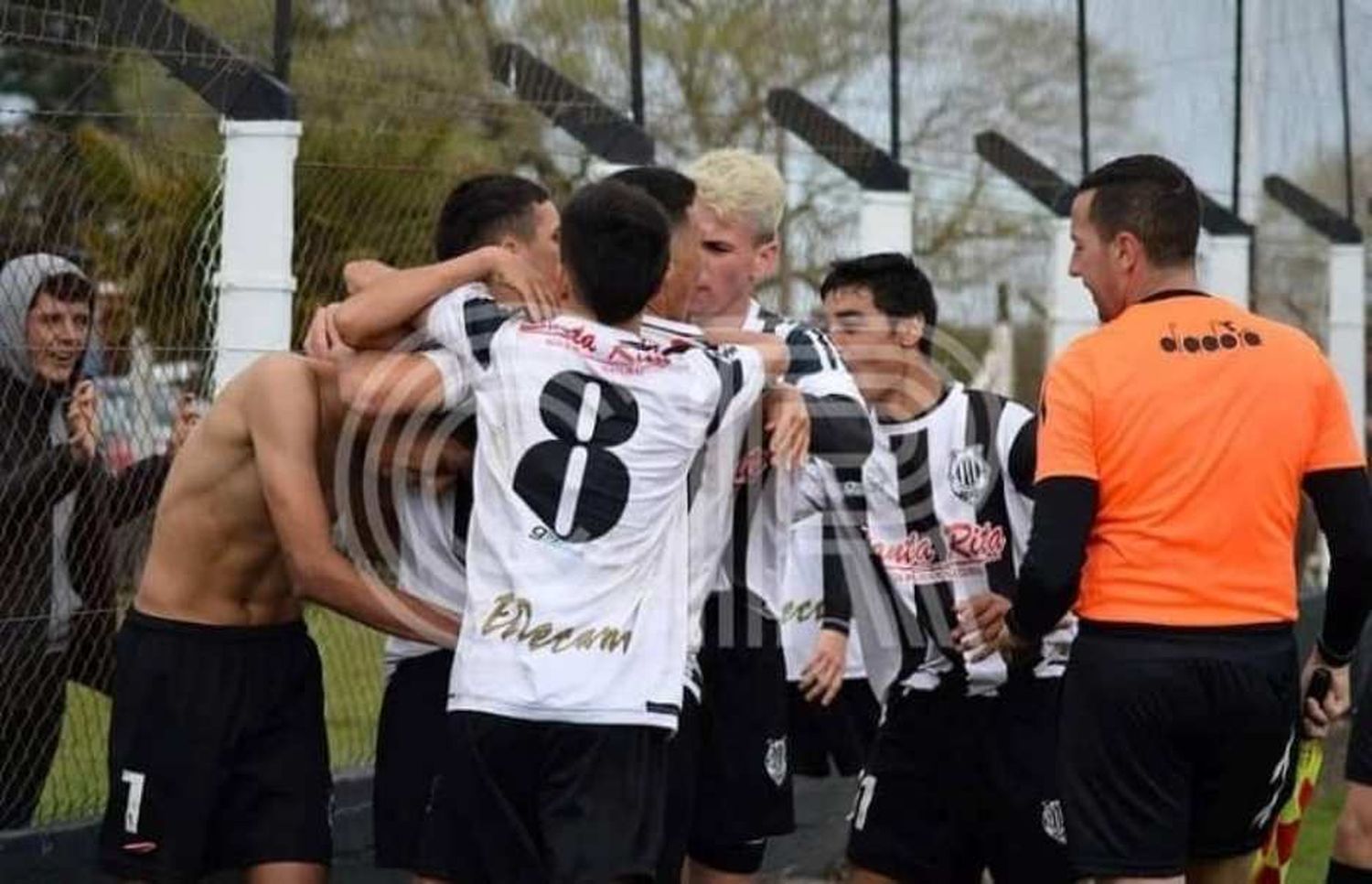 Atlético Mar del Plata clasificó directo a cuartos