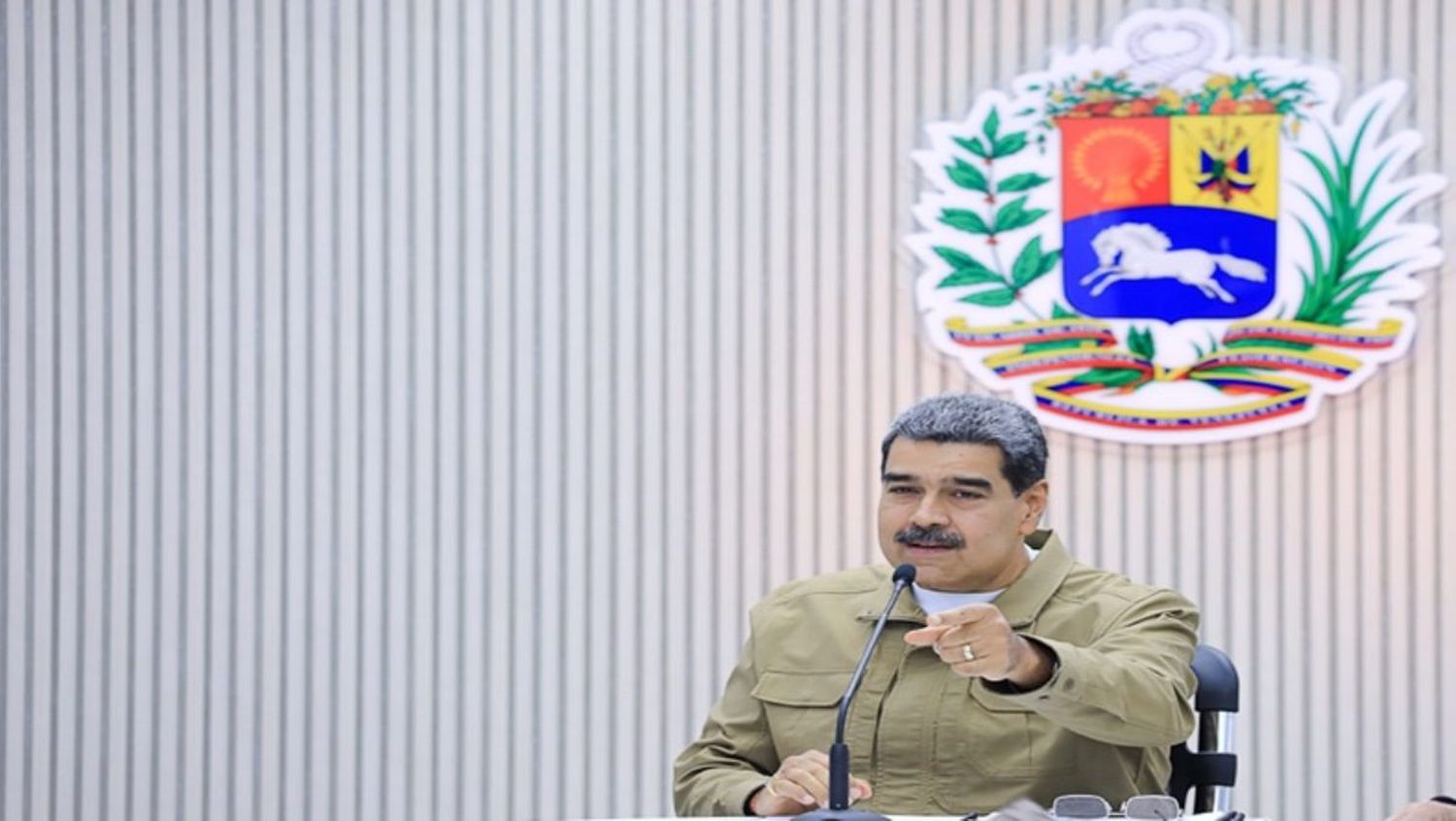 OFENSIVA JUNTO AL PUEBLO: «Si vienen por las malas, ahí estaremos», reafirmó Maduro