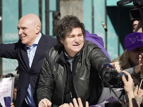 Javier Milei junto a José Luis Espert durante la campaña política de La Libertad Avanza.