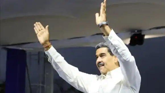 Es posible que Maduro anuncie un AUMENTO SALARIAL a partir de mayo, EN BONOS