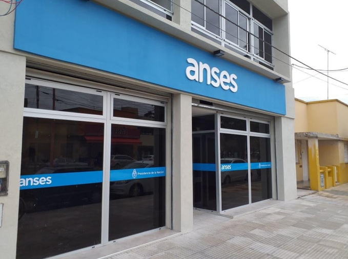 Bonos extras ANSES de hasta $10.700: quiénes los cobran