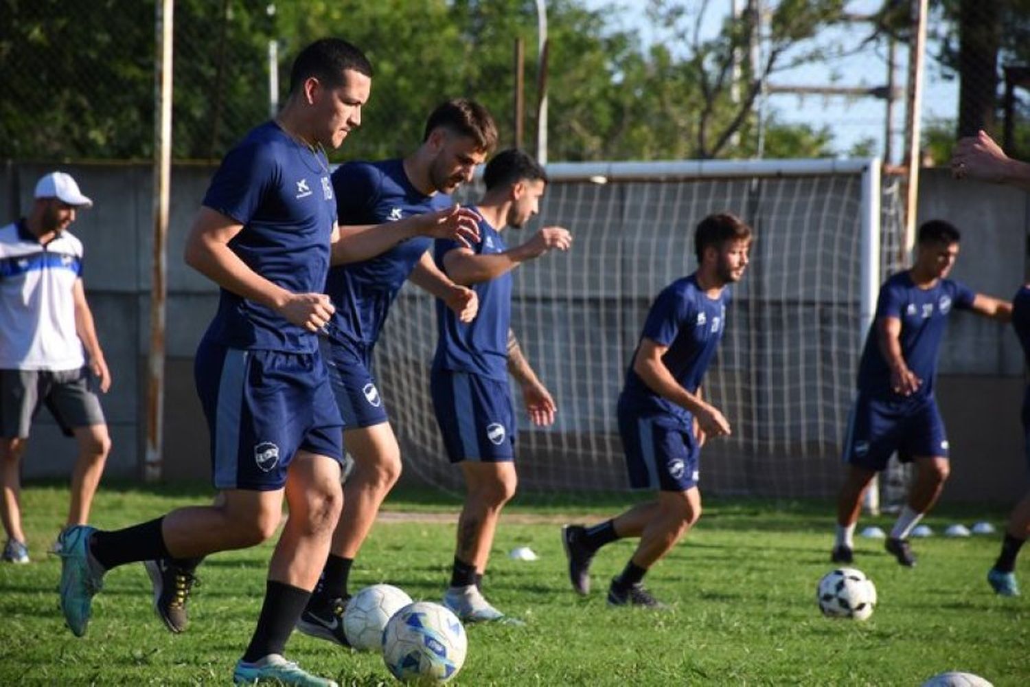 Sp.Ben Hur regresó a los entrenamientos pensando en Coronel Aguirre