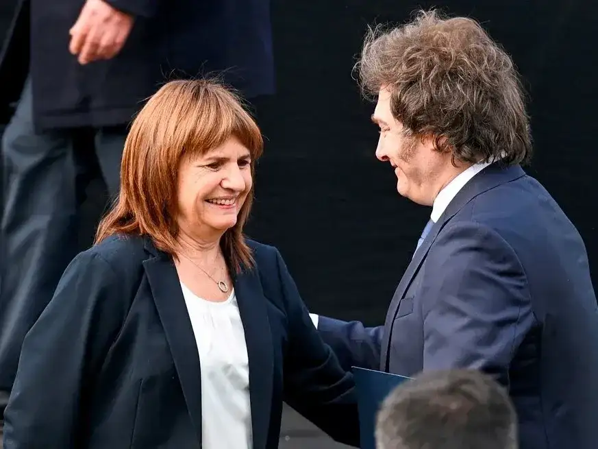 Se dobla pero "no se quiebra" la relación entre Bullrich y Milei.