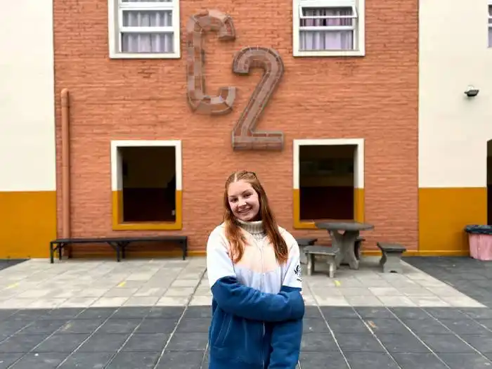 Estudiante de la escuela Comercio 2 reconocida internacionalmente por su investigación