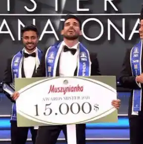 El peruano Vargo Vargas superó a William Badell en el Mr. Supranational. Foto Instagram