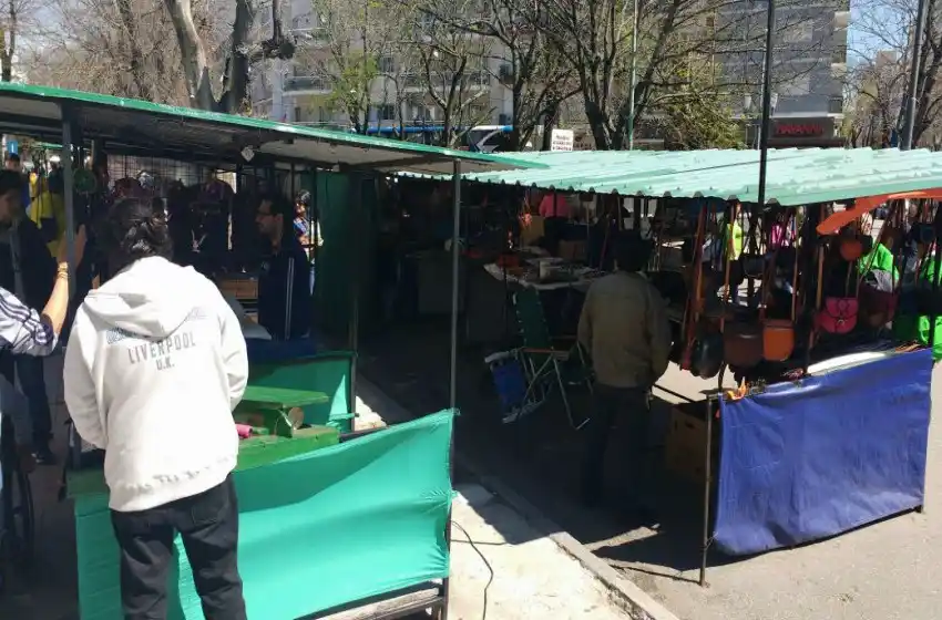 Aprobaron la ordenanza que garantiza el espacio a los artesanos