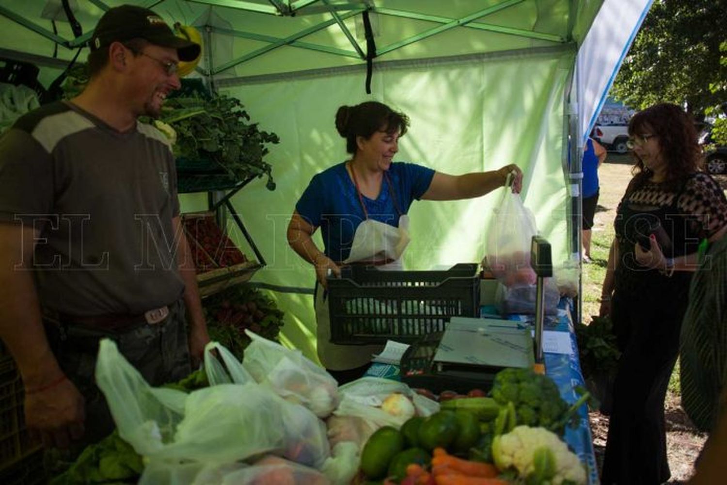 En su nueva etapa, los mercados populares vuelven a algunos barrios