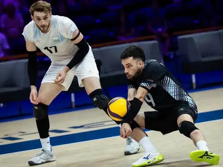 Argentina se lo dio vuelta a Canadá
y festejó en el inicio de la fecha 3
