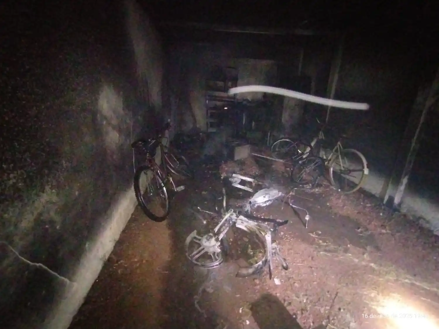 Las llamas provocaron un daño importante.