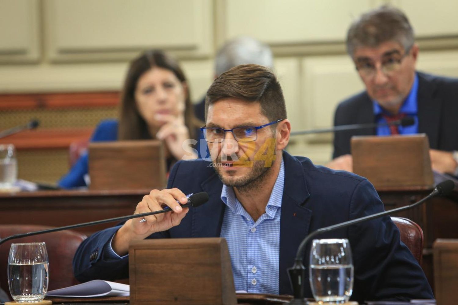 Pullaro: “Es innegable la existencia de vacunatorios VIP en Santa Fe”