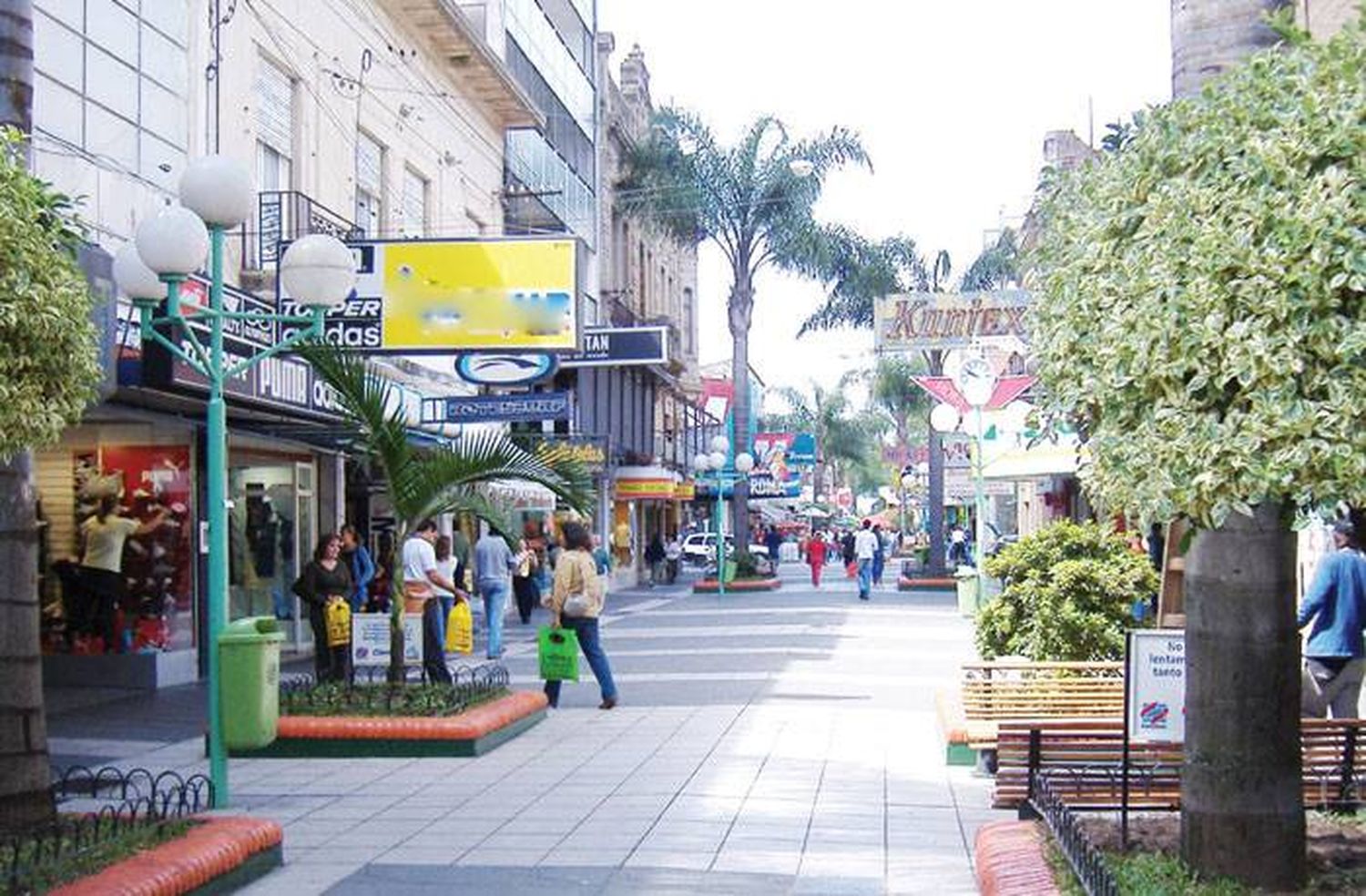 Algunos comerciantes realizarían  hoy protestas para poder  reabrir sus negocios