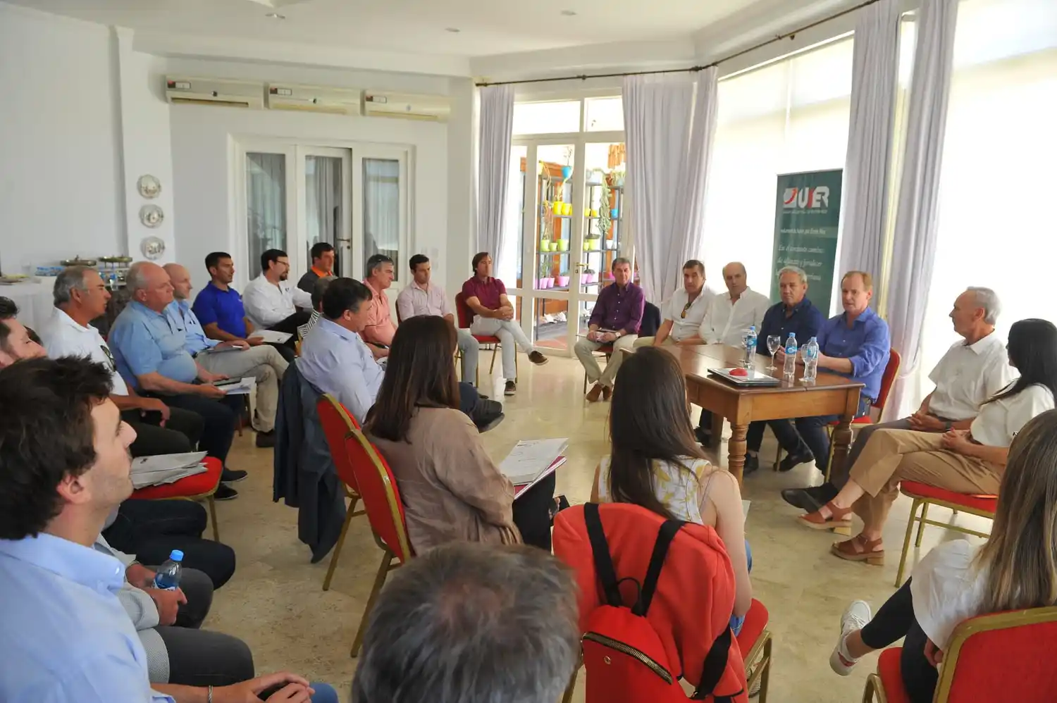 Bordet presentó dos nuevos proyectos de Ley para impulsar la industria y la creación de trabajo