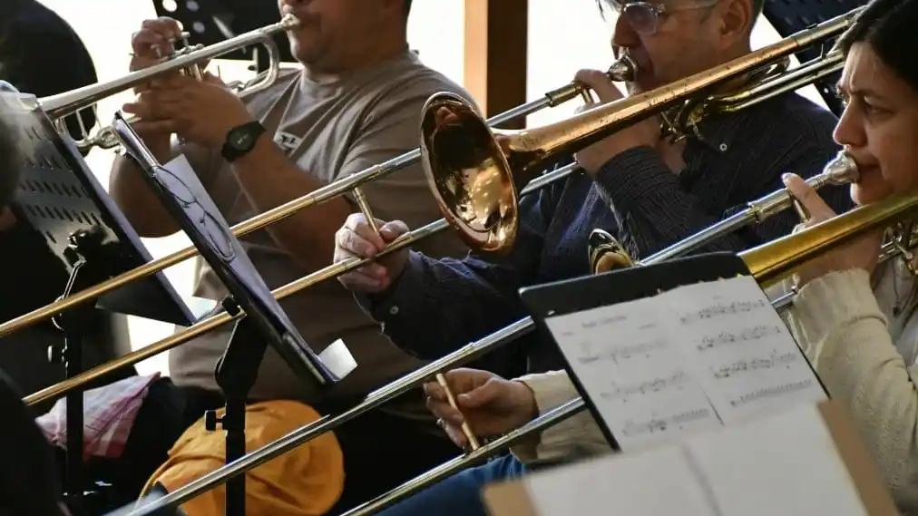 Música, autos clásicos y baile en la inauguración del Centro Cívico y apertura de Libertador